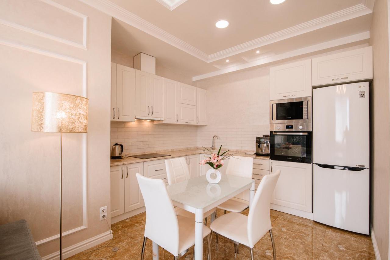 Luxury For Business & Pleasure Royal 1 Apartamento Kiev Exterior foto