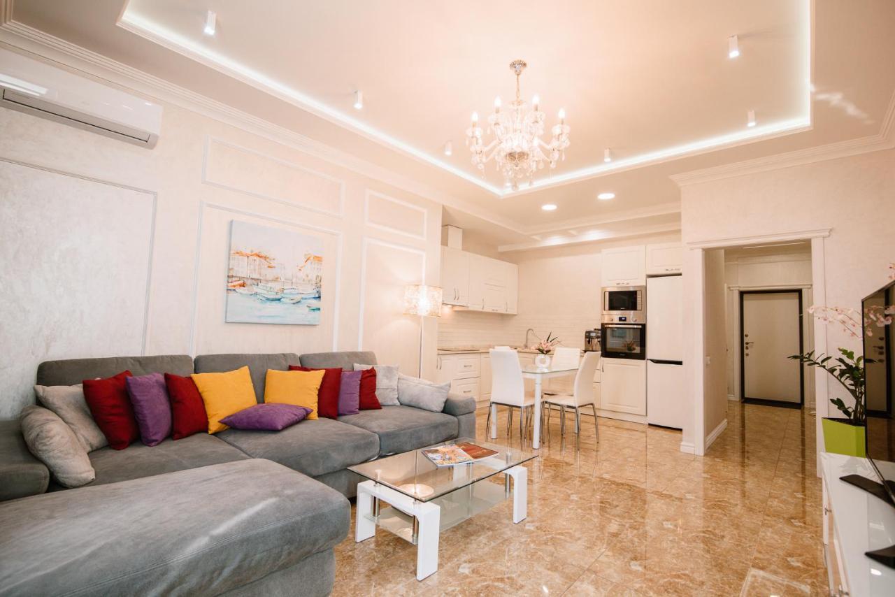 Luxury For Business & Pleasure Royal 1 Apartamento Kiev Exterior foto
