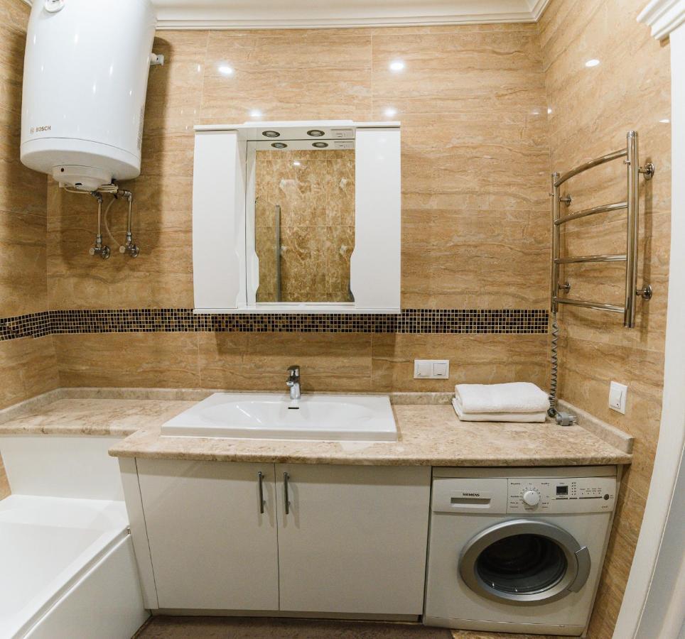 Luxury For Business & Pleasure Royal 1 Apartamento Kiev Exterior foto