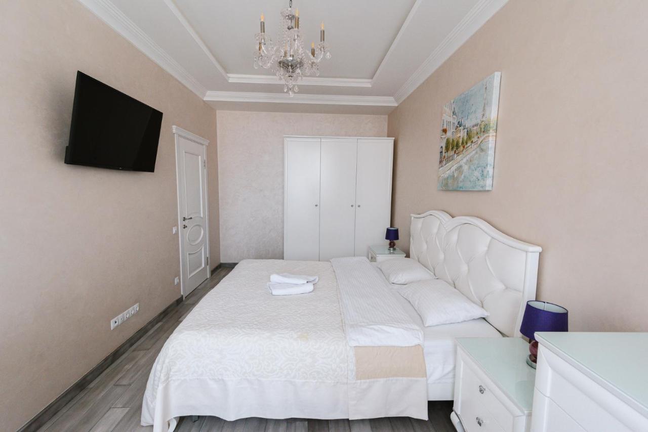 Luxury For Business & Pleasure Royal 1 Apartamento Kiev Exterior foto