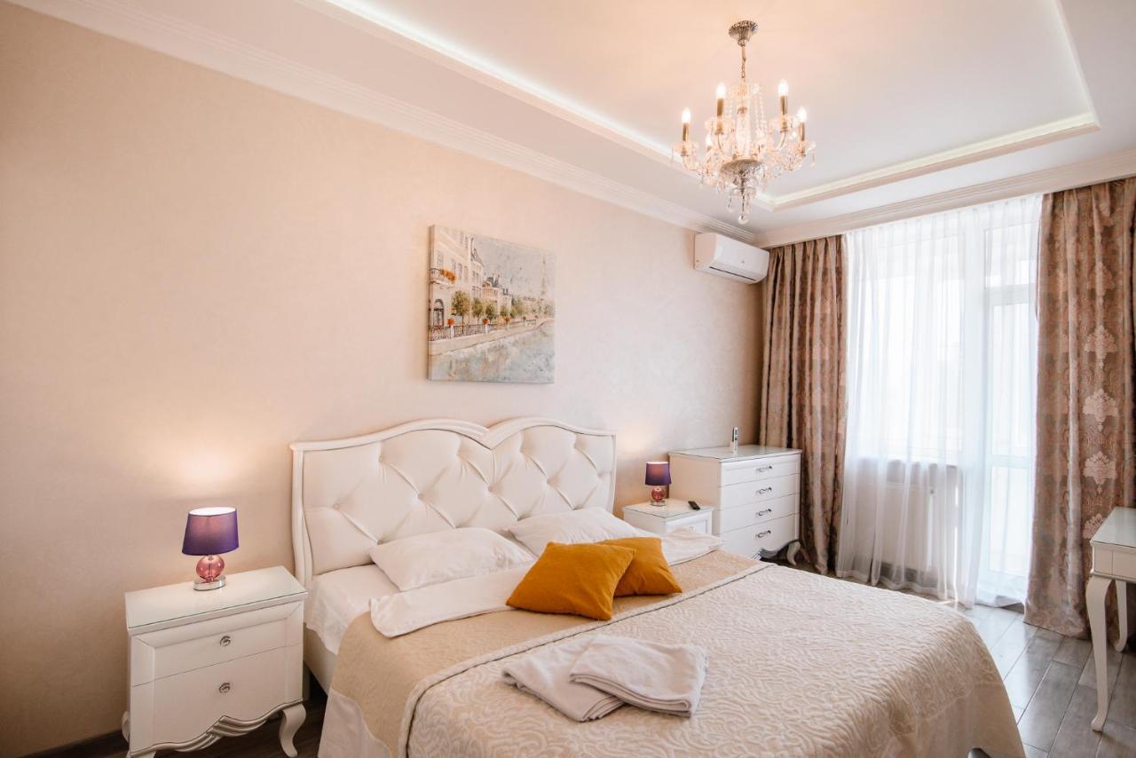 Luxury For Business & Pleasure Royal 1 Apartamento Kiev Exterior foto